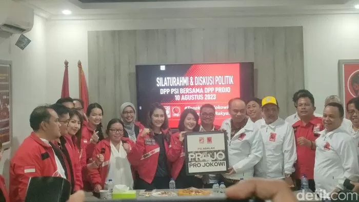 Foto: PSI menyambangi markas DPP Projo hari ini (Dwi Rahmawati/detikcom) 