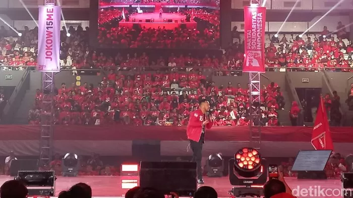 Foto: Ketum PSI Giring Ganesha di Kopdarnas 2023. (Anggi Muliawati/detikcom). 