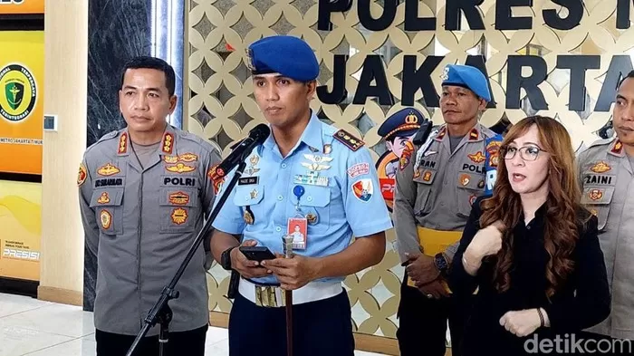 Dansatpom Lanud Halim Perdanakusuma Letkol Made Oka Darmayasa. Foto: Detik.com