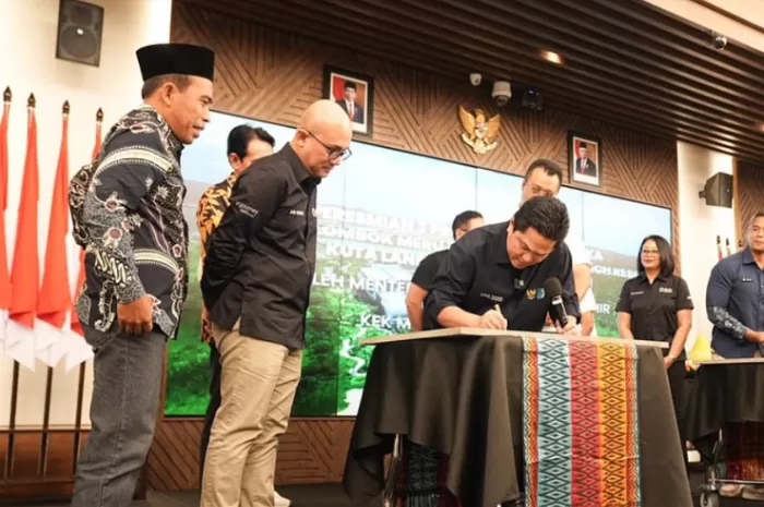 Pak Erick Thohir Hari ini Meresmikan 3 Proyek di Kawasan Ekonomi Khusus Mandalika (Genmuslim.id/dok: threads/erickthohir)