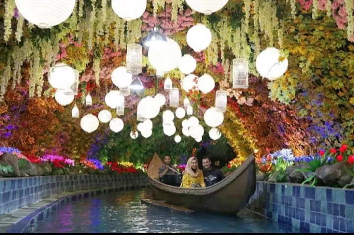 Malang Night Paradise (GENMUSLIM.id/dok: RedDoorz)