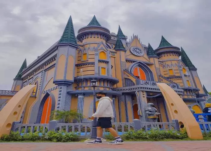 Potret suasana Nicole&rsquo;s River Park, salah satu destinasi wisata di Bogor yang mirip luar negeri (Foto : GENMUSLIM.id/dok : Instagram@asan_muhamad)