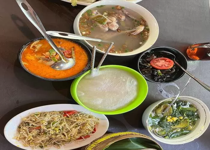 Kenikmatan wisata kuliner khas Kendari, Sulawesi Tenggara ((FOTO GENMUSLIM.id/dok : Instagram@desi.zaenalabidin))