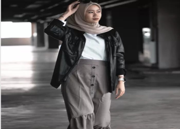 Beberapa fashion stuff yang wajib dimiliki oleh muslimah yang baru mulai berhijab berguna untuk menyempurnakan penampilan. ((Foto: GENMUSLIM.id/ dok: Canva/Yani Hidayat))