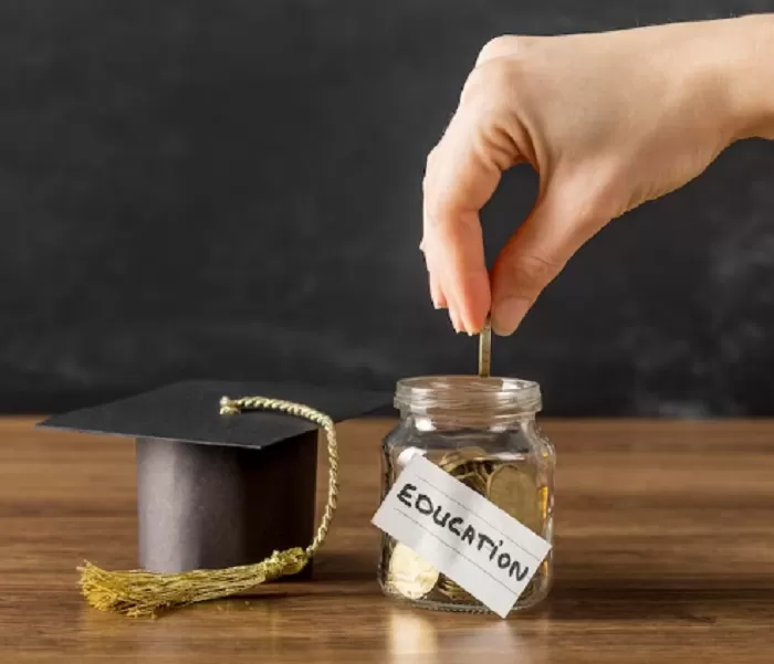 7 Tips Menabung untuk Pendidikan yang Sukses (freepik.com)