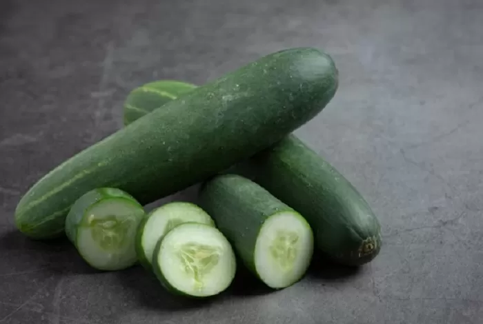 Mitos atau fakta timun bisa turunkan tensi darah (freepik.com)