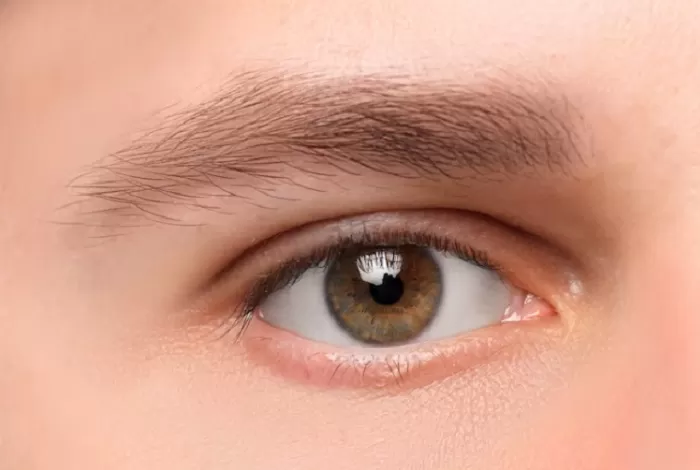 Tips Efektif Mengatasi Mata Sembap dengan Kompres Mata (freepik.com)