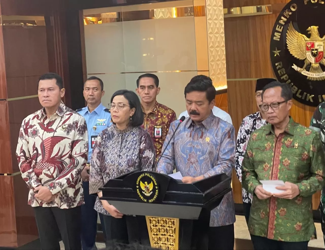 Menko Polhukam Hadi Tjahjanto menyerahkan aset hasil sitaan BLBI senilai Rp2,77 triliun kepada 9 K/L. (NTVnews.id)