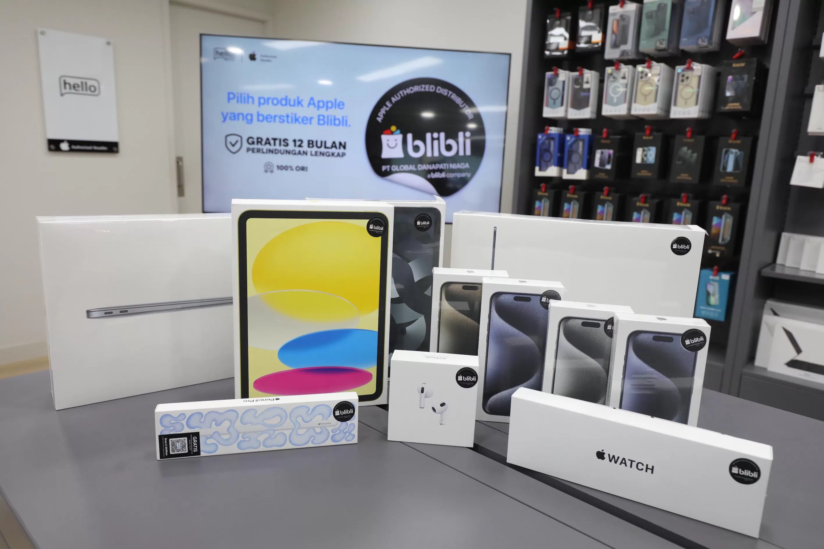 Apple memastikan perlindungan lengkap 12 bulan gratis untuk setiap produk Apple yang dibeli dengan stiker Blibli termasuk iPhone, iPad, Mac, Watch, hingga AirPods.
