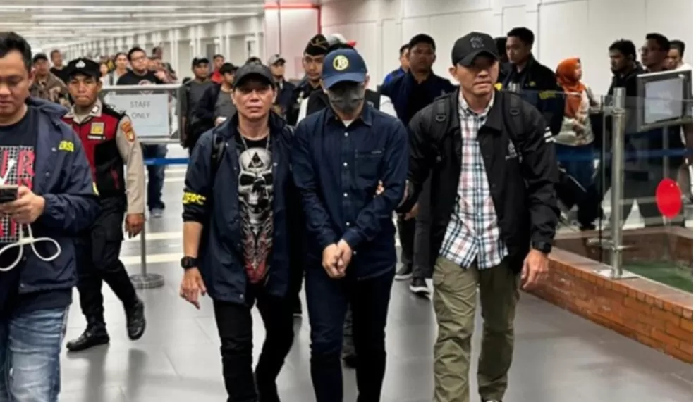 Polisi menangkap dua orang tersangka baru judi online yang melibatkan pegawai Kementerian Komdigi. (pmjnews.com)