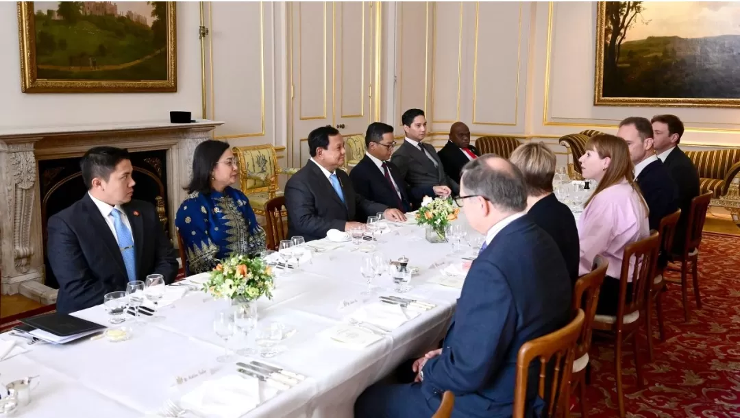 Presiden Republik Indonesia, Prabowo Subianto, menghadiri jamuan santap siang yang digelar oleh Wakil Perdana Menteri (PM) Inggris Angela Rayner di Lancaster House. (Foto: BPMI Setpres/Muchlis Jr)