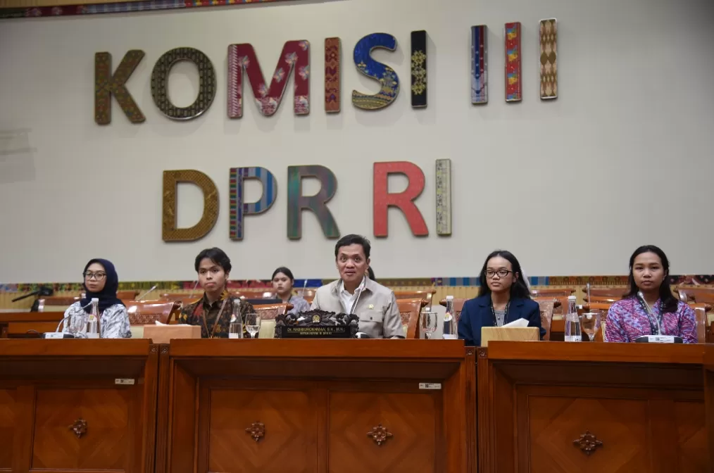 Ketua Komisi III DPR RI Habiburokhman, saat menggelar Konferensi Pers Komisi III DPR RI di Gedung Nusantara I, DPR RI. Foto: Dep/vel