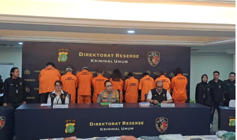 Ditreskrimum Polda Metro Jaya mengungkap kasus TPPO modus menikahkan WNI dengan pria WNA China. (Foto: PMJ News/Fajar)
