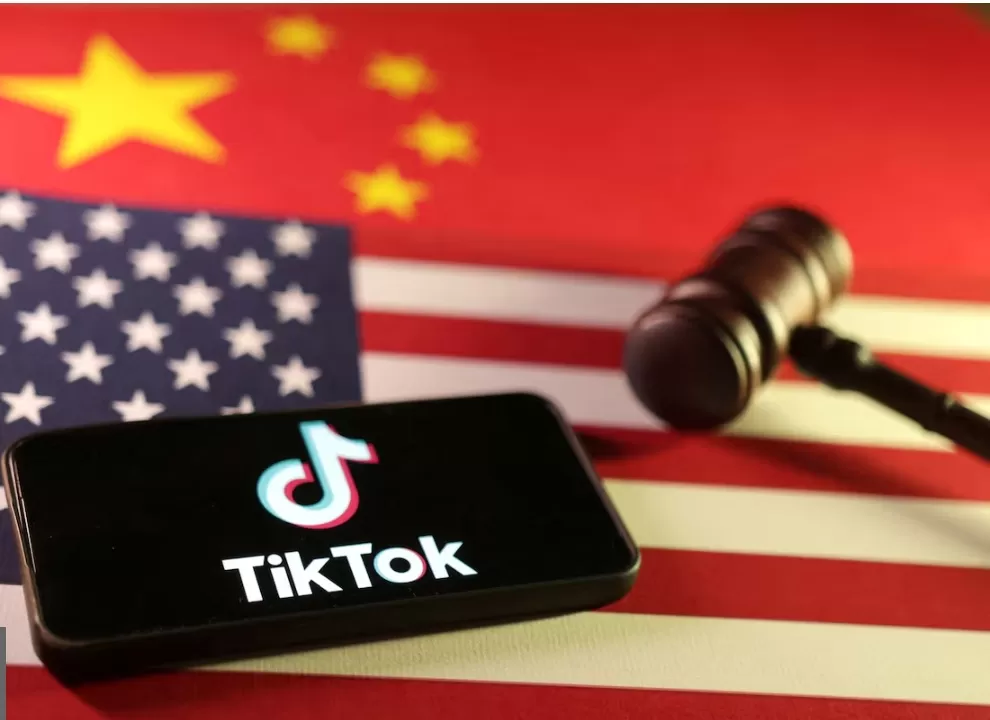 Ilustrasi. Pengguna TikTok di Amerika Serikat menghadapi ketidakpastian terkait potensi larangan aplikasi akibat isu keamanan nasional. (Foto: reuters.com)