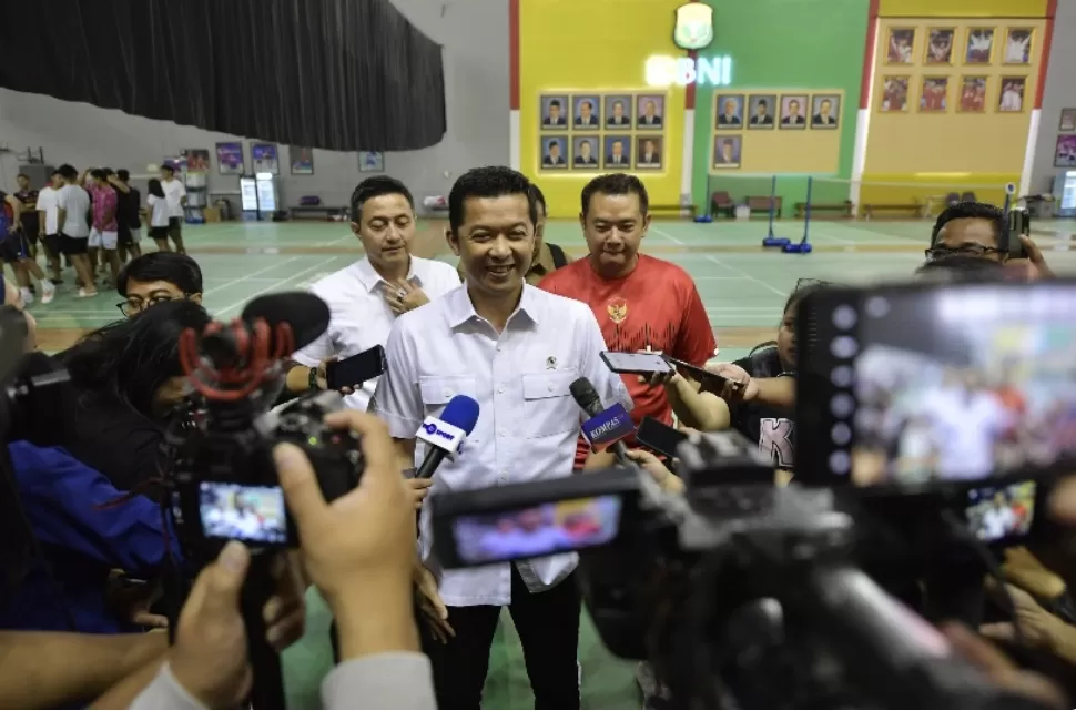 Wamenpora Taufik Hidayat menegaskan bahwa tidak ada pelatnas yang dibubarkan terkait adanya efisiensi anggaran di Kemenpora RI (foto:bagus/kemenpora.go.id)