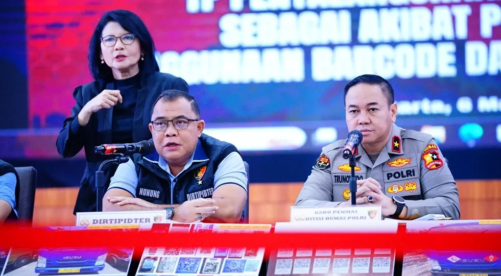 Direktur Tindak Pidana Tertentu Bareskrim Polri, Brigjen Pol Nunung saat memimpin konferensi pers. (Foto. Dok TBNews)