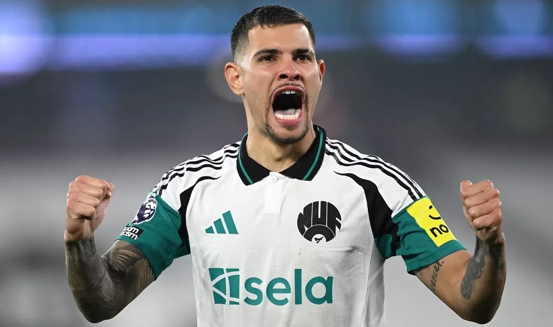 Bruno Guimar&atilde;es merayakan gol penyelamat untuk kemenangan Newcastle United atas West Ham United. (Foto: Instagram @nufc)