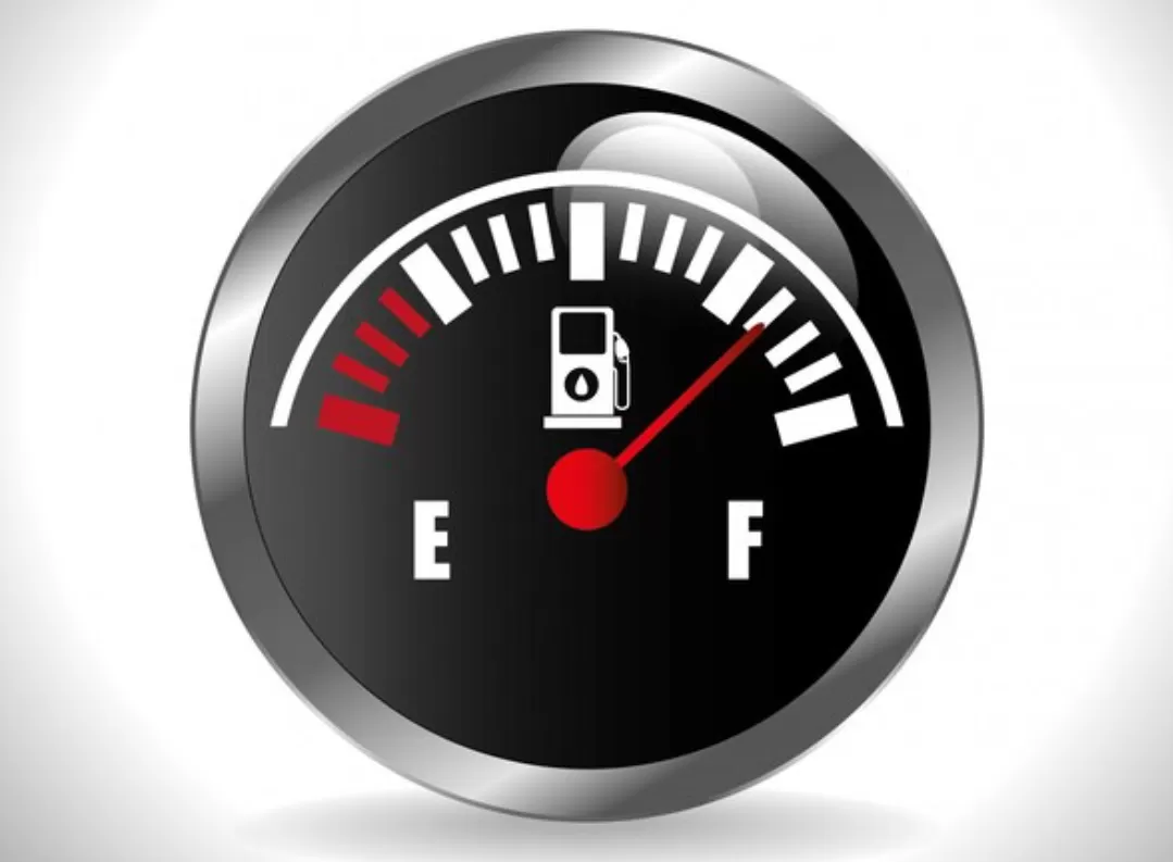 Ilustrasi. Jaga kecepatan stabil dan perawatan rutin bikin mobil lebih irit BBM. (Foto: Freepik)