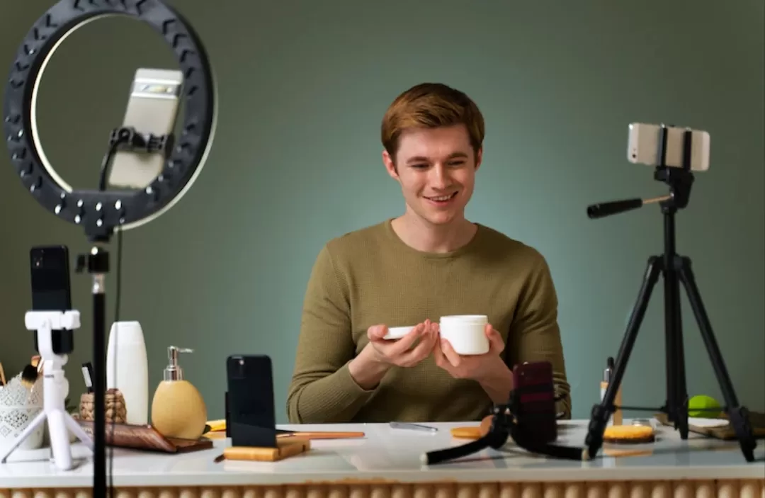 Gen Z bekerja fleksibel sebagai content creator, menikmati kebebasan dan kreativitas dalam dunia digital.(Foto: Freepik)