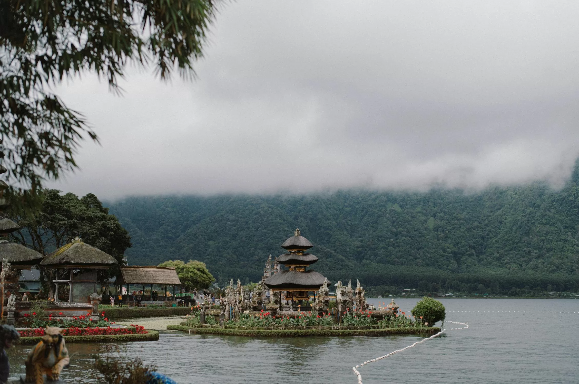 Ilustrasi. Nikmati liburan 3 hari 2 malam di Bali dengan itinerary lengkap untuk pemula, menjelajahi pantai dan budaya. (Foto: Pexels)