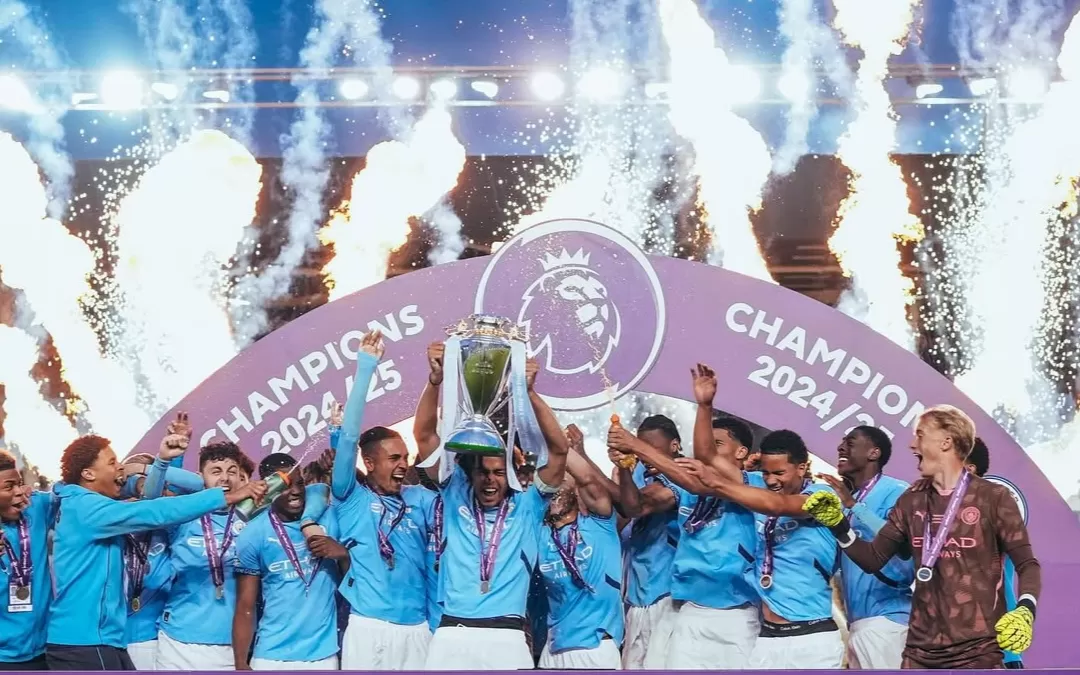 Manchester City rayakan kemenangan mereka di final Premier League 2 kontra Southampton. (Foto: Instagram @mancity)