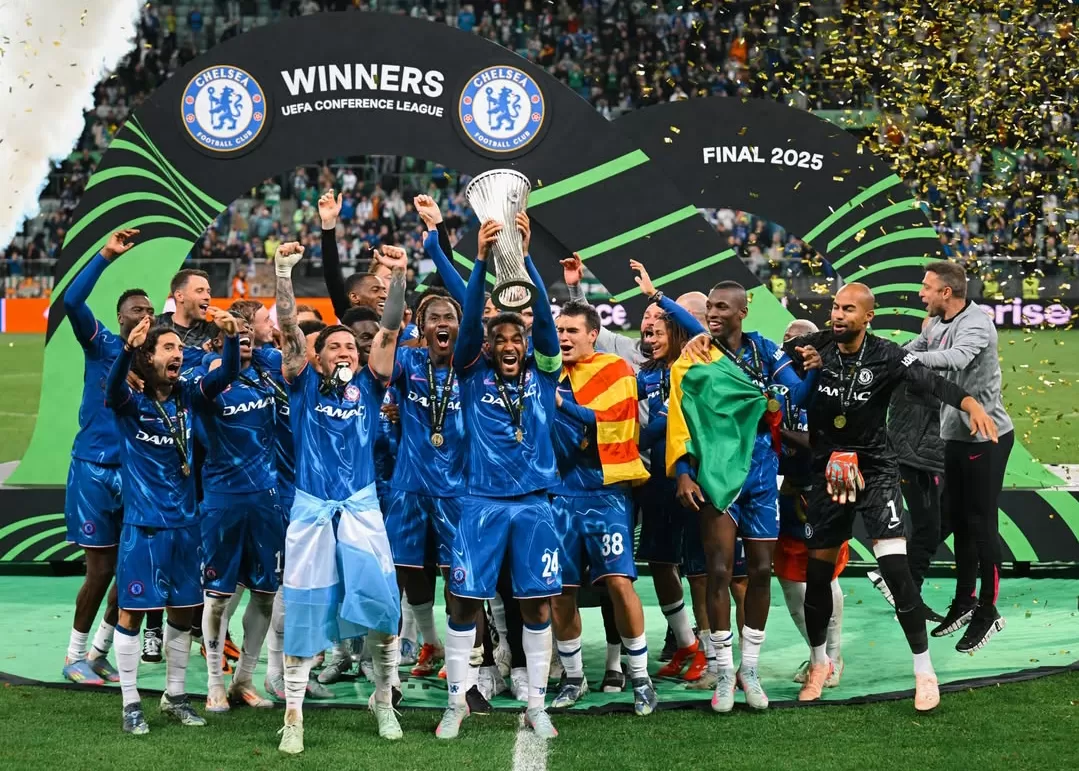 Para pemain Chelsea merayakan kemenangan di final Liga Konferensi UEFA melawan Real Betis. (Foto: Instagram @chelseafc)