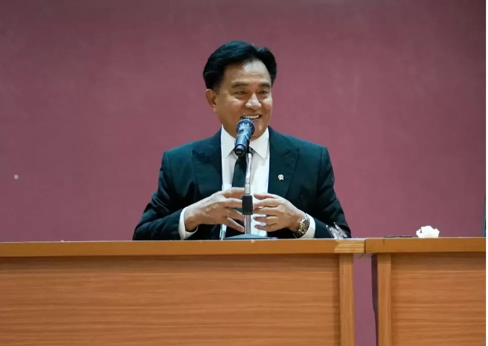 Yusril dorong reformasi pemilu agar kursi DPR tidak hanya diisi artis, tapi juga politisi berbakat. (Foto: Instagram @yusrilihzamhd)