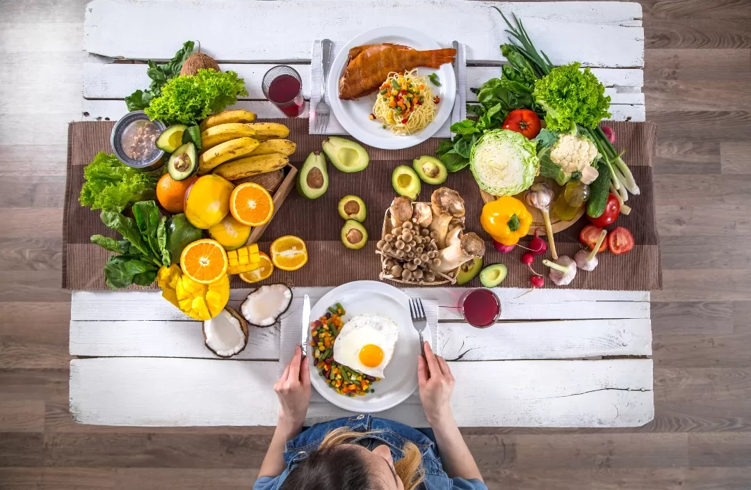 Ilustrasi. Pola makan sehat terbukti melindungi tubuh, menurunkan risiko penyakit, dan menjaga kualitas hidup. (Foto: Freepik)