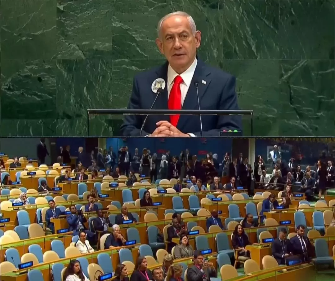 Kolase. Saat Perdana Menteri Israel, Benjamin Netanyahu, memberikan pidato di Sidang Umum PBB, banyak delegasi yang walk out. (Foto: Instagram @b.netanyahu)