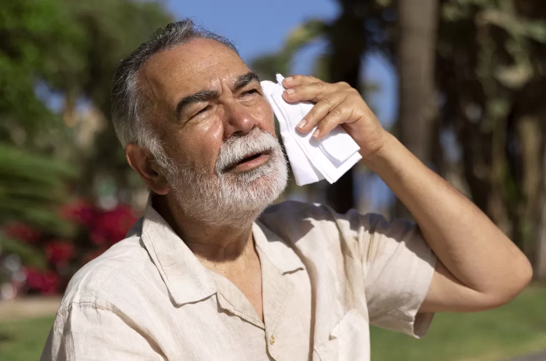 Ilustrasi. Paparan panas ekstrem berulang terbukti mempercepat penuaan sel tubuh dan meningkatkan risiko penyakit kronis. (Foto: Freepik)