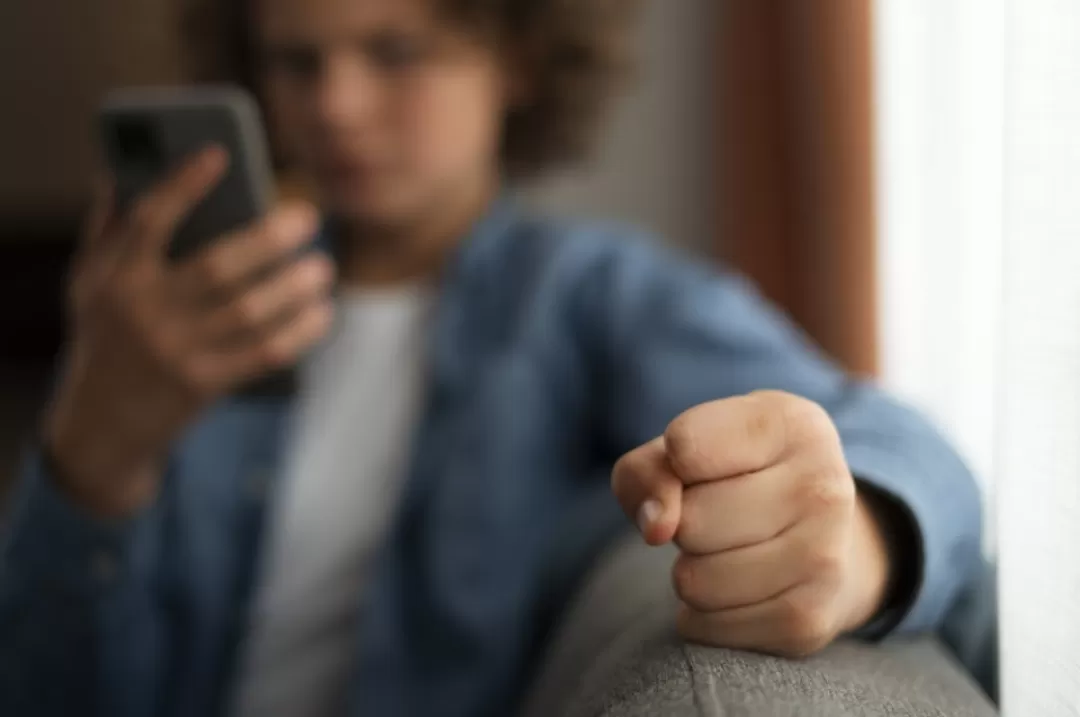 Ilustrasi. Australia blokir akses media sosial bagi anak demi kurangi risiko dampak digital negatif. (Foto: Freepik)