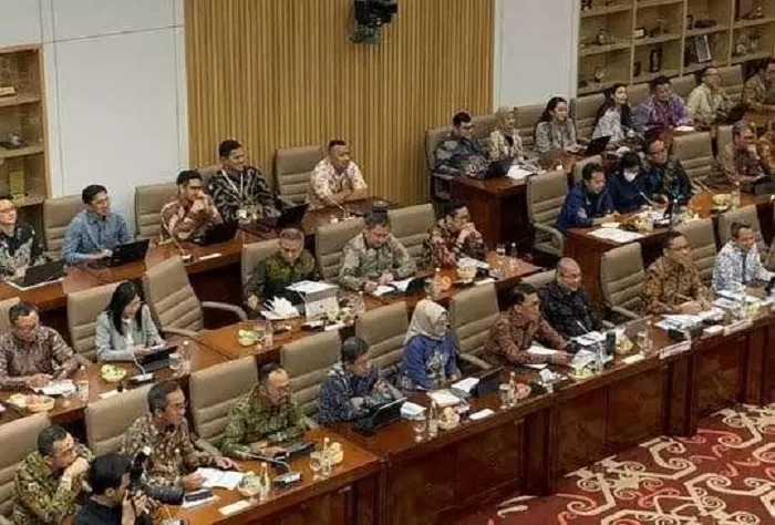 Suasana rapat dengar pendapat Komisi VI DPR RI dengan Pertamina