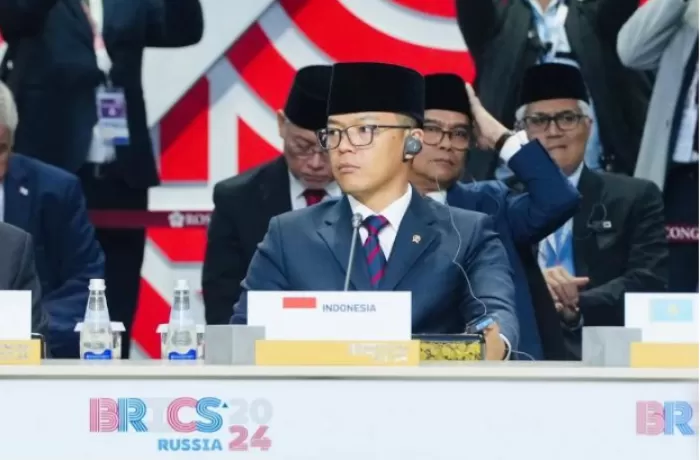 Potret Menteri Luar Negeri RI, Sugiono yang hadir dalam kegiatan BRICS Rusia 2024, pada 24 Oktober 2024. (Instagram.com/@sugiono_56)