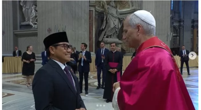 Momen Cak Imin saat bertemu langsung dengan Paus Leo XIV di acara pelantikannya. (instagram/cakiminow)