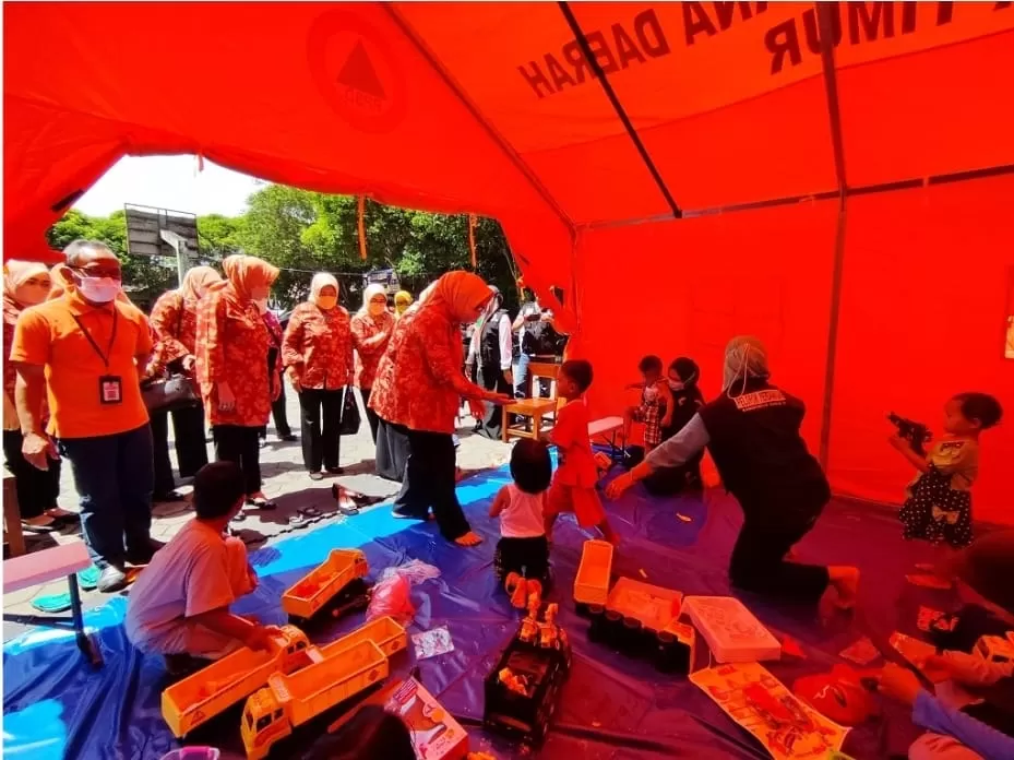 Pemkab Lumajang ingatkan soal donasi dan pengungsian resmi warga korban erupsi Gunung Semeru. (Kominfo Lumajang)