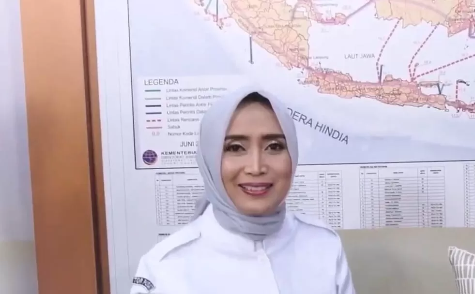 Eks Dirut ASDP Ira Puspadewi berbagi cerita usai mendapat rehabilitasi dan bebas dari tahanan. Momen kebebasan Ira Puspadewi usai mendapat rehabilitasi Presiden Prabowo. (YouTube/ASDP Indonesia Ferry)
