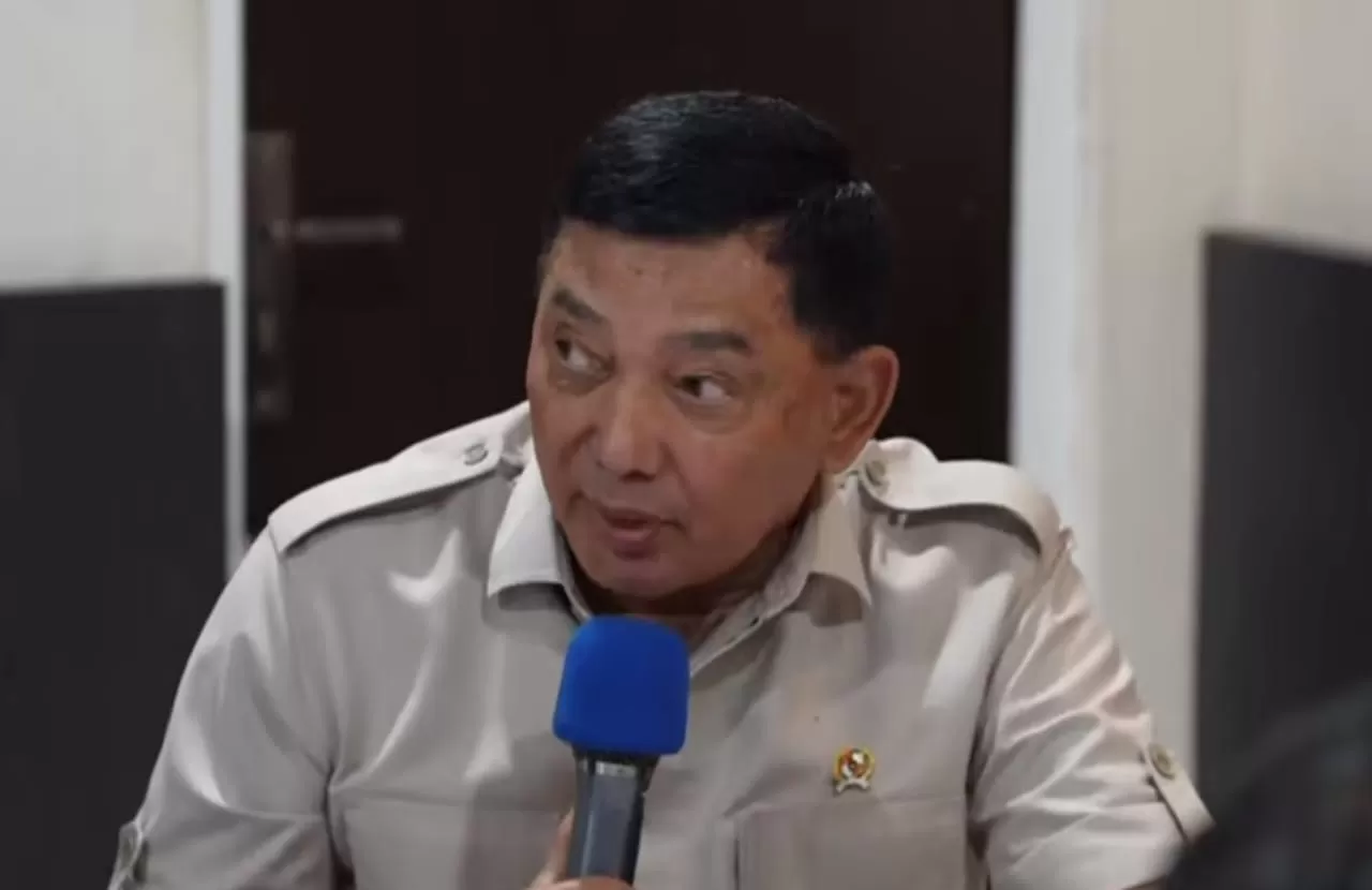 Menhan Sjafrie Sjamsoeddin ungkap antisipasi penyakit pascabanjir.  (YouTube/Sekretariat Presiden)