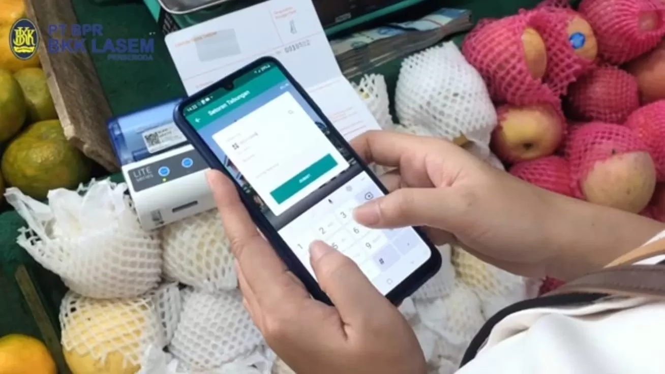 Tingkatkan Kepercayaan Nasabah, PT BPR BKK Lasem Terapkan Inovasi E-Collecting