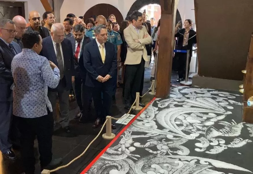 Petani Garam Desa Dasun Unjuk Karya di Pameran Internasional "Arthefact 3.0" 