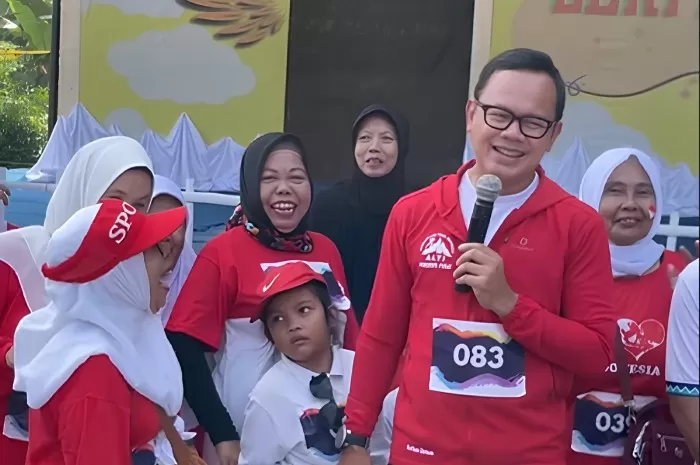 Potret Wakil Menteri Dalam Negeri (Wamendagri) RI,  Bima Arya Sugiarto. (Instagram.com/@bimaaryasugiarto)