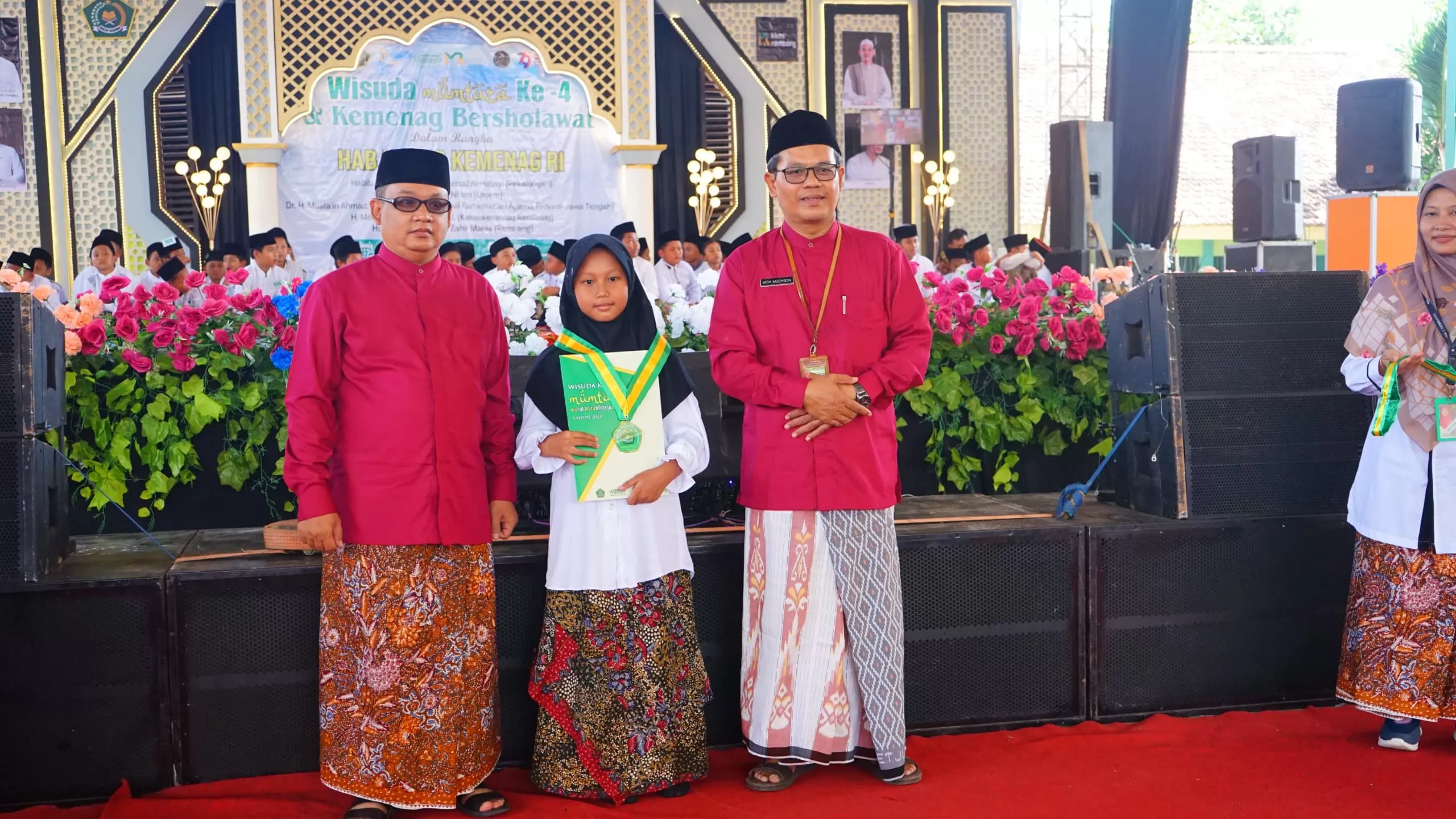 Wisuda Mumtaza: Program Unggulan KKMI Rembang Cetak Ribuan Siswa MI Tahfidz Juz&rsquo;amma
