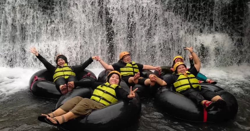 River tubing di Umbul Cokro Klaten. Foto: Instagram