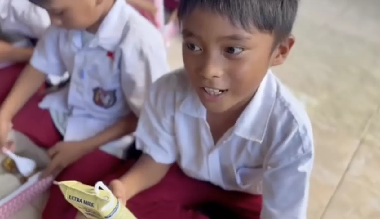 Viral Siswa di Gorontalo Simpan Makanan Gratis untuk Ibu: di Rumah Tak Ada Nasi