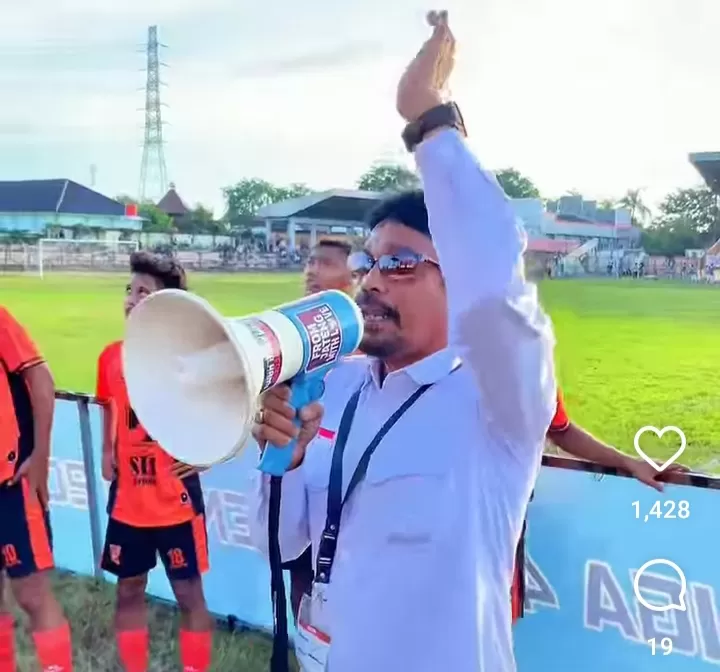 Manajer PSIR H. Siswanto