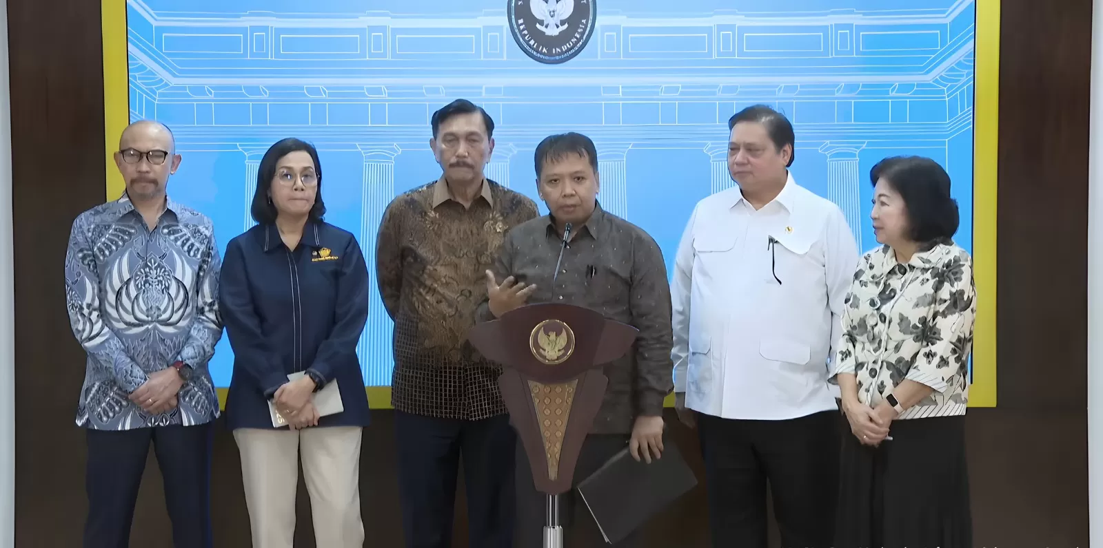 Guru Besar Fakultas Ekonomi dan Bisnis Universitas Padjadjaran (Unpad), Prof. Arief Anshory Yusuf