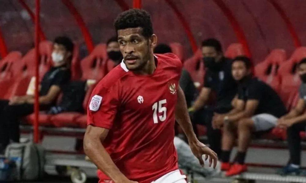 Ricky Kambuaya, gelandang tengah Dewa United, kembali mencuri perhatian setelah tampil gemilang bersama Timnas Indonesia dalam laga Kualifikasi Piala Dunia 2026 melawan Bahrain pada 25 Maret 2025.