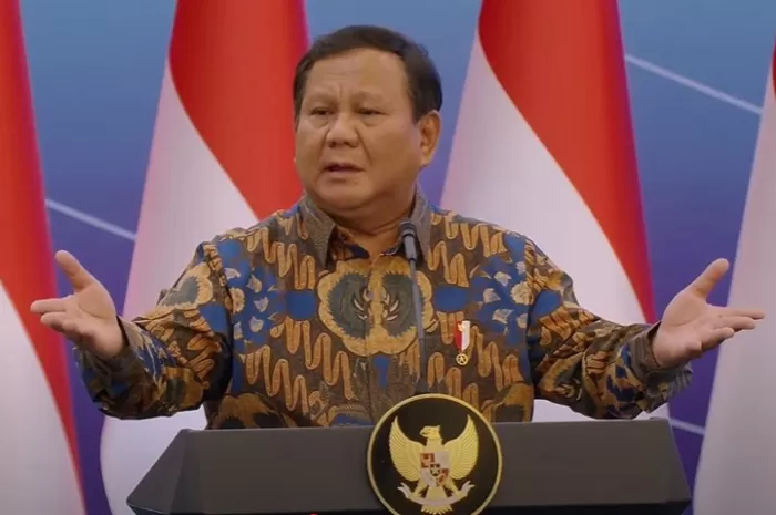 Potret Presiden RI, Prabowo Subianto pada acara Sarasehan Ekonomi bersama Presiden Republik Indonesia di Jakarta, Selasa, 8 April 2025. (YouTube.com / Sekretariat Kabinet)