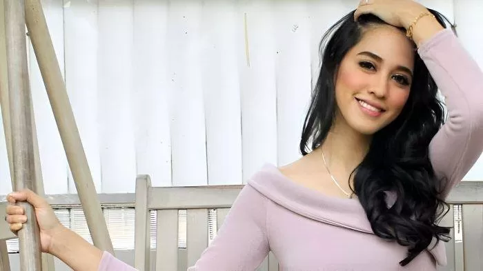 Tak Hanya Cantik, Ini Perjalanan Karier Asyifa Latief yang Jarang Diketahui Publik