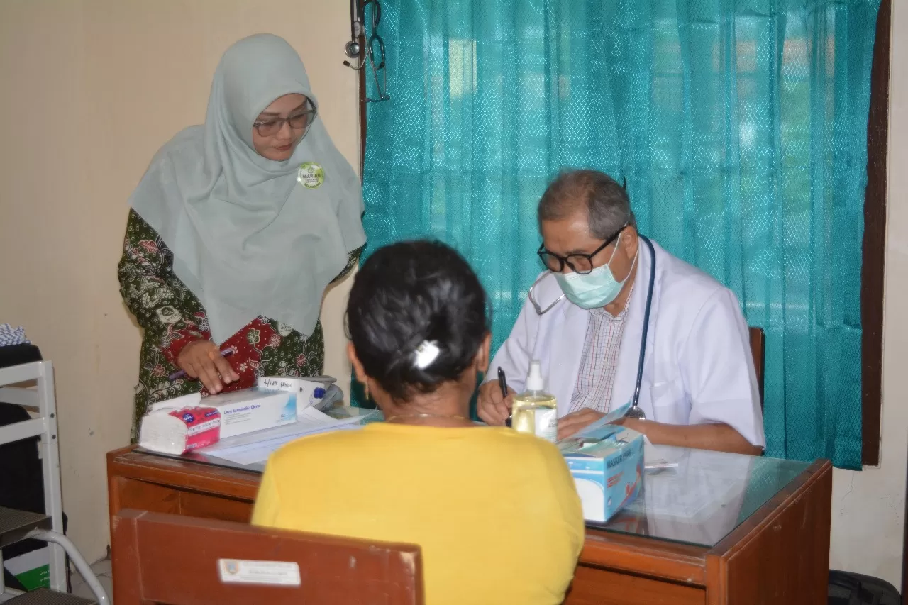 268 warga Rembang terima layanan dokter spesialis gratis lewat Program Spelling, jemput bola kesehatan sampai desa. 