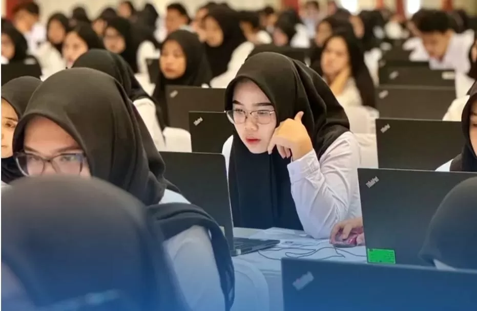 Ilustrasi foto tes CASN - Respon DPR terkait kenaikan batas usia pensiun ASN. (Instagram/bkngoidofficial)